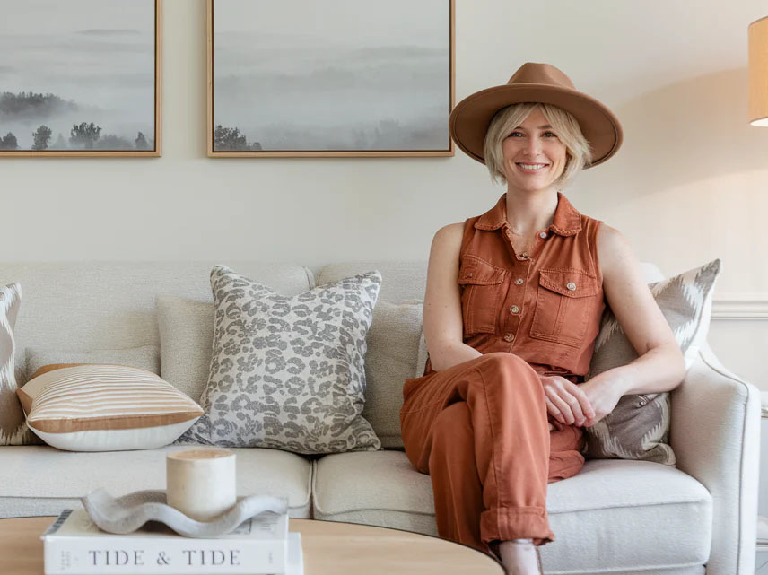 _0022_How to Style Throw Pillows Like a Pro _ Interior Styling Tips